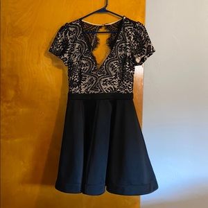 Windsor black lace dress